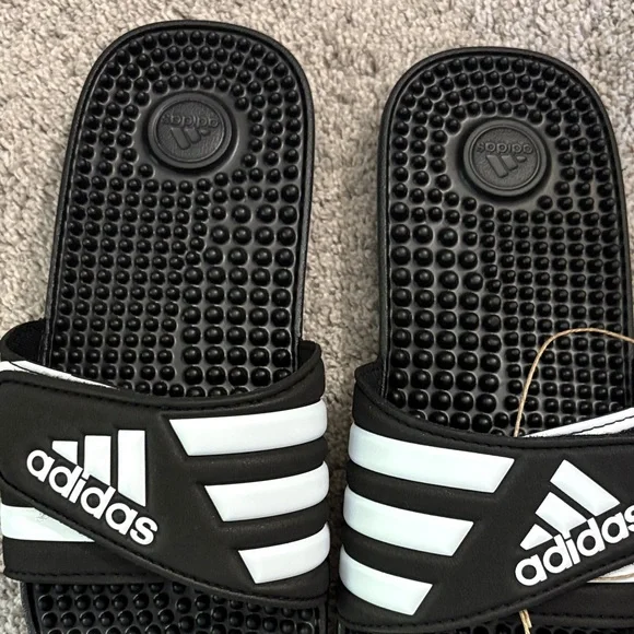 NWT Adidas Adissage Black and White Striped Slides Women 8 Men 7 - Picture 2 of 7